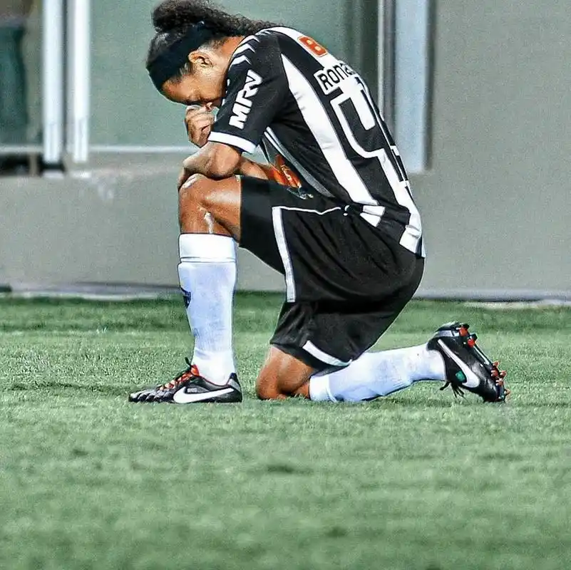 季遥遥领先