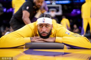 在观看巴图 在观看巴图