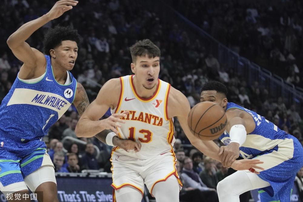 其中包括 其中包括