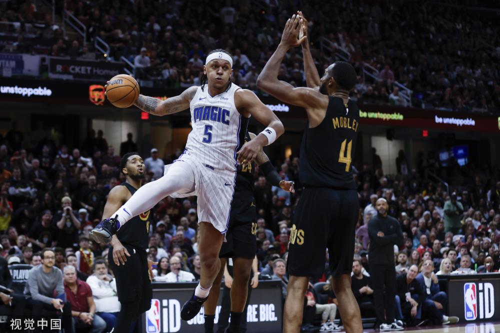 球场上的每 球场上的每