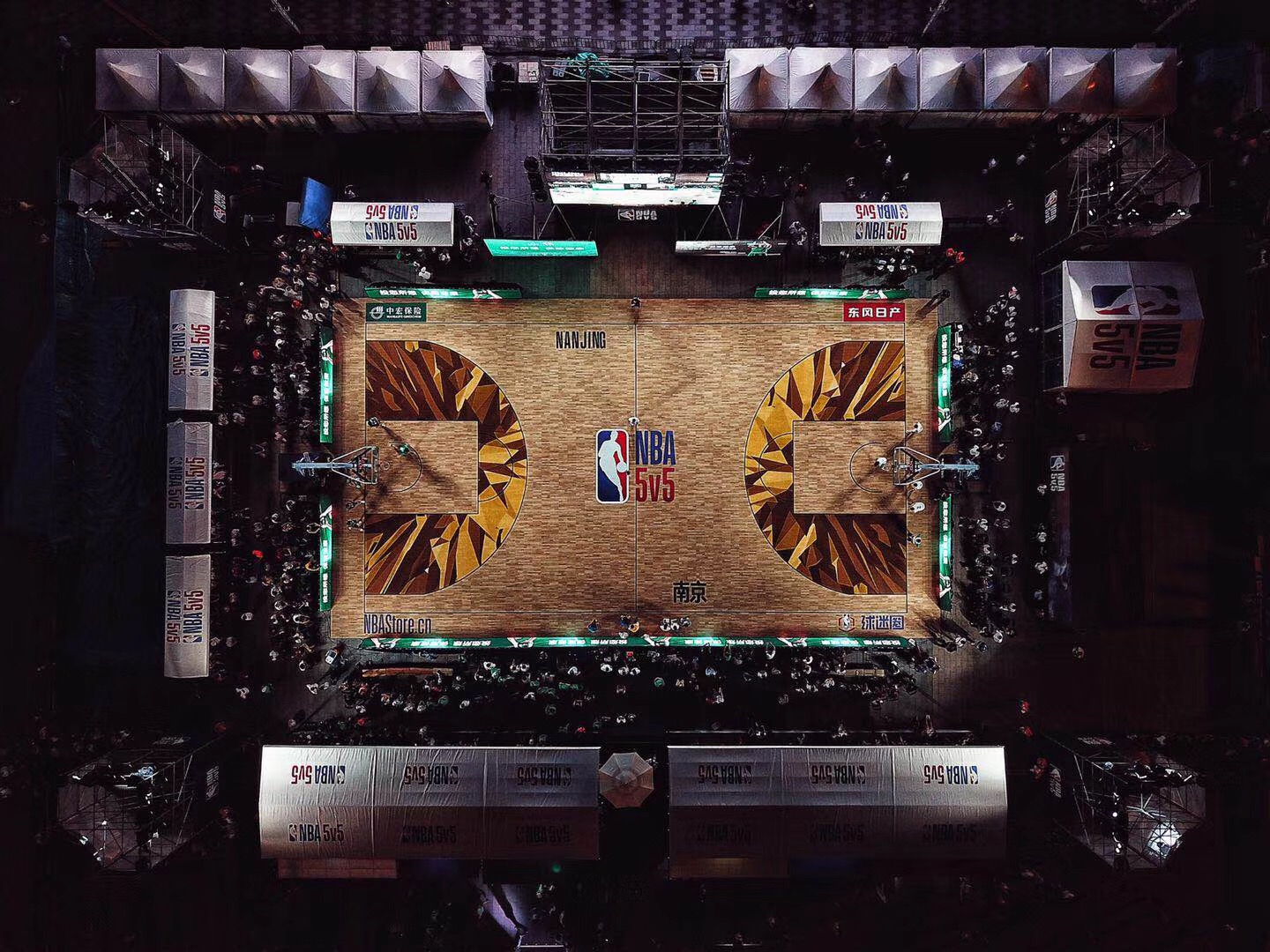 双方势均力 双方势均力