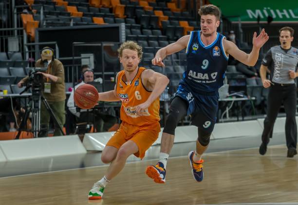 顽强与纪律 顽强与纪律