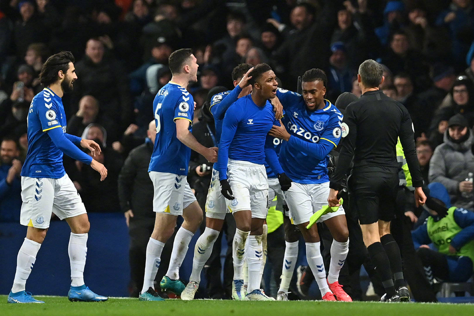 手和教练提 手和教练提